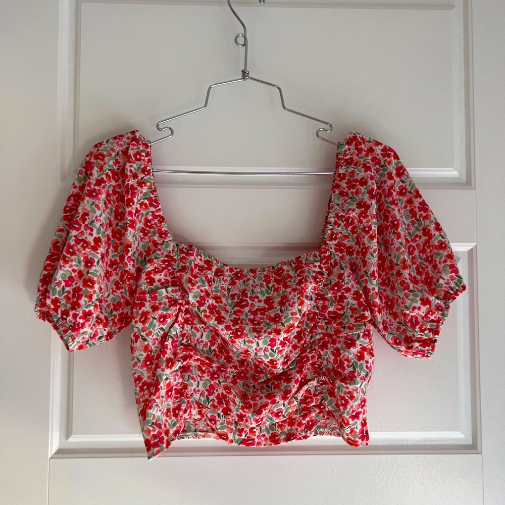 Floral print blouse
